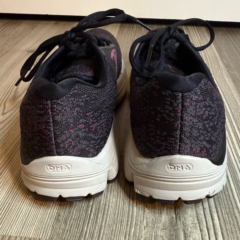 Brooks Anthem 2 Athletic Shoe - Picture 3 of 4